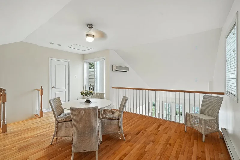 261 Rue Marineau 302, Laval, Quebec, Canada. - Photo 41