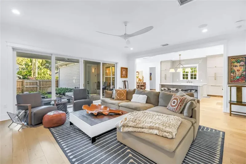 135 19TH Avenue NE, #None, St Petersburg, FL, 33704, USA, St. Petersburg, Florida, United States. - Photo 2