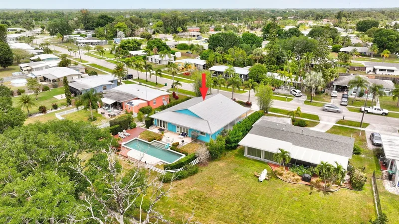 2940 SE Treasure Island Road, Port St. Lucie, Florida, United States. - Photo 57