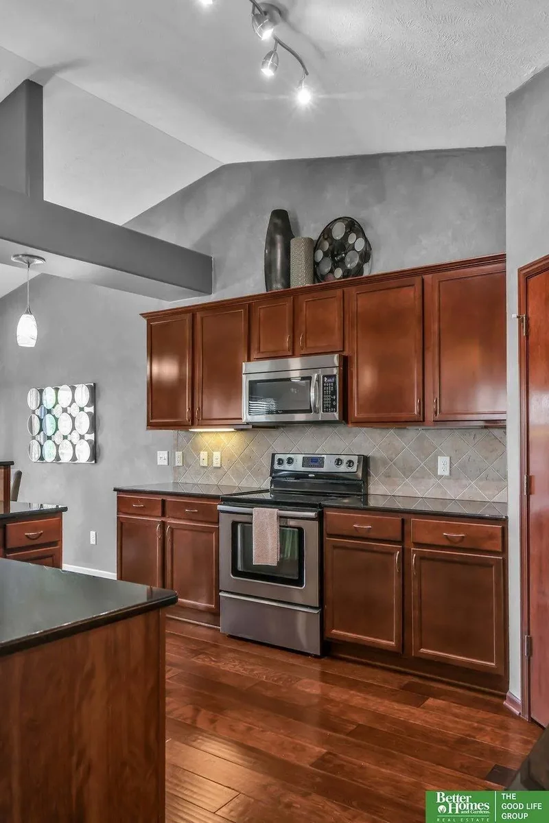 19302 G Street, Omaha, NE 68135, Omaha, Nebraska, United States. - Photo 12