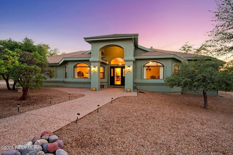 Single Family Residence in Prescott