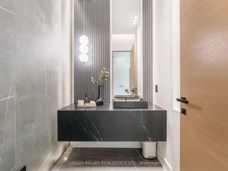 585 Bedford park Avenue, Toronto, ON, M5M 1K4, CANADA, Toronto, Ontario, Canada. - Photo 2