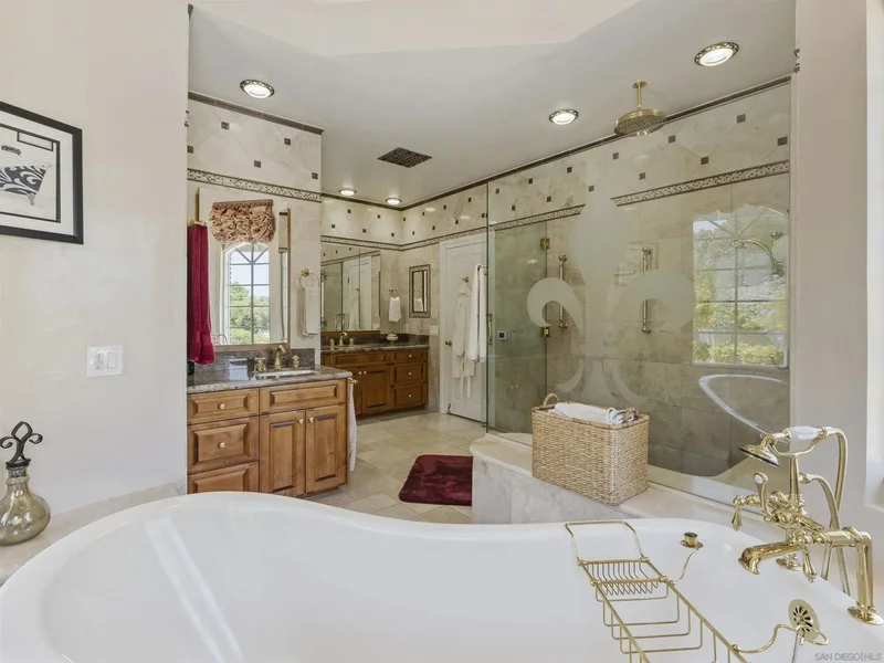 17502 Corte Lomas Verdes, Poway, California, United States. - Photo 62