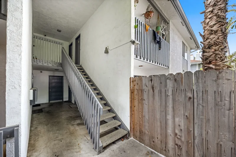 316 West Valerio Street , Santa Barbara, CA 93101, Santa Barbara, California, United States. - Photo 26