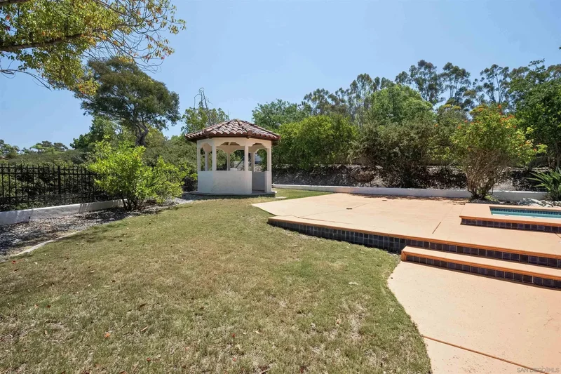 16205 Via Embeleso, San Diego, California, United States. - Photo 27