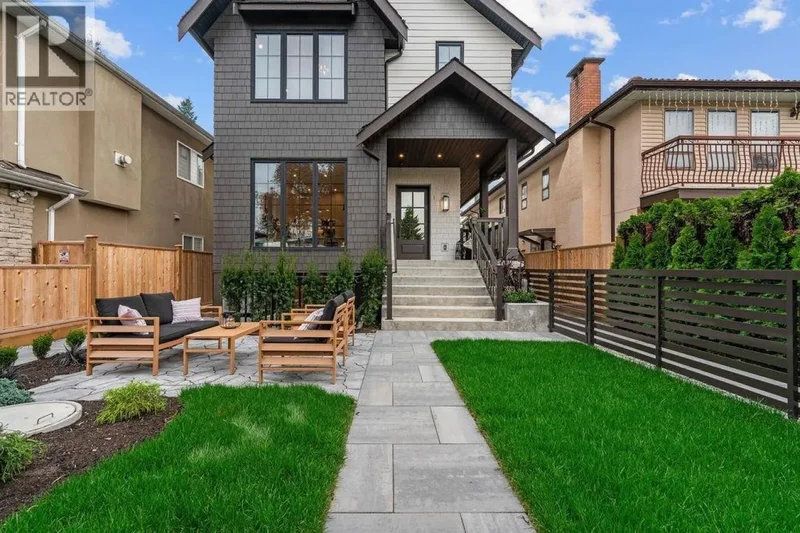 6890 BROOKS STREET, Vancouver, British Columbia, Canada. - Photo 2