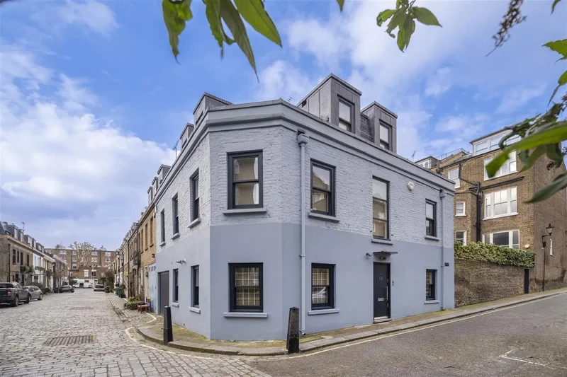 Pindock Mews, Little Venice, W9