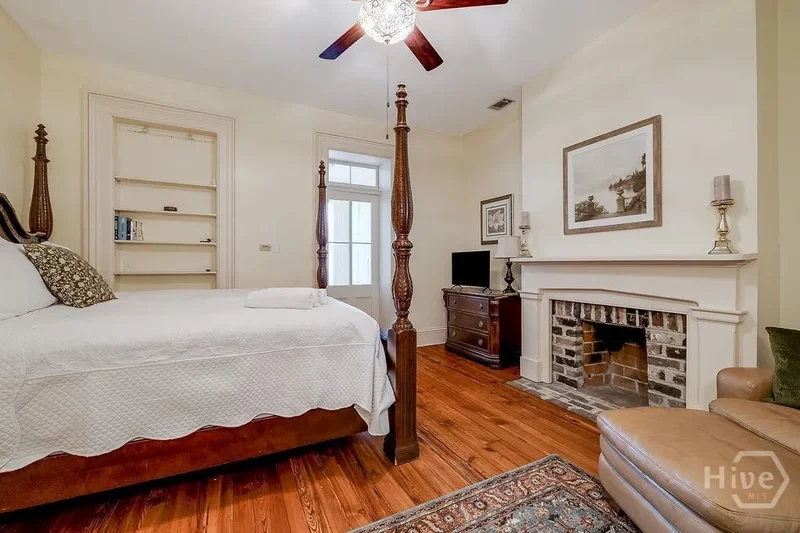 118 E Gaston Street, Savannah, Georgia, United States. - Photo 25