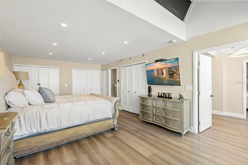 440 S GULFVIEW BOULEVARD #1701, Clearwater, Florida, United States. - Photo 32