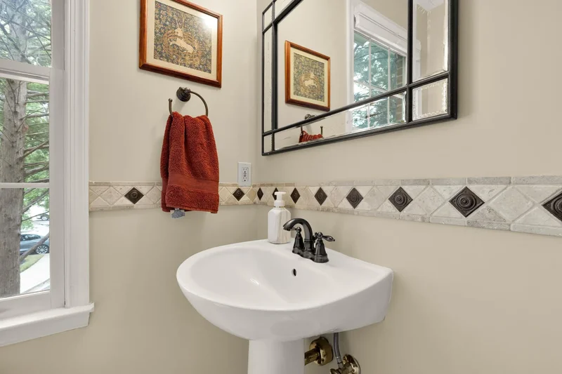 5430 Whitley Park Terrace , Bethesda, MD 20814, Bethesda, Maryland, United States. - Photo 17