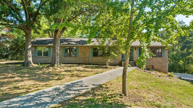 1218 Hitch Rd , Maryville, TN 37804, Maryville, Tennessee, United States. - Photo 24