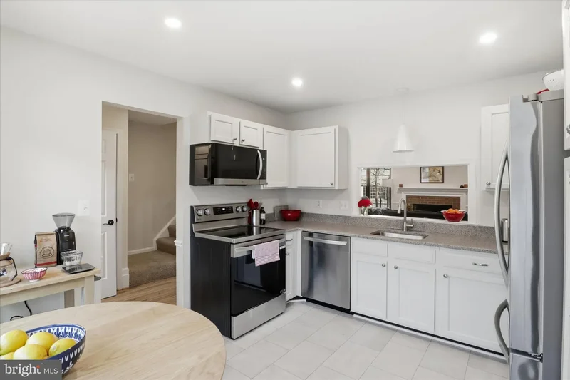 5428 Wycklow Court, Alexandria, VA 22304, Alexandria, Virginia, United States. - Photo 12