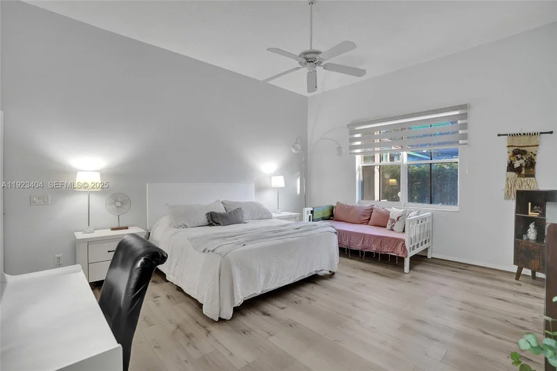1629 Blue Jay Cir, Weston, Florida, United States. - Photo 18