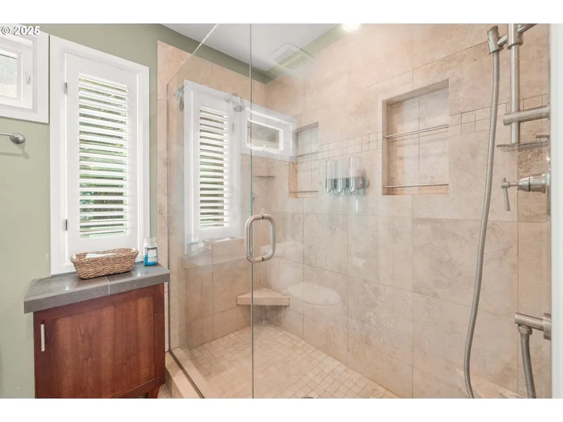 2802 NW Ariel Ter, Portland, OR 97210, Portland, Oregon, United States. - Photo 19