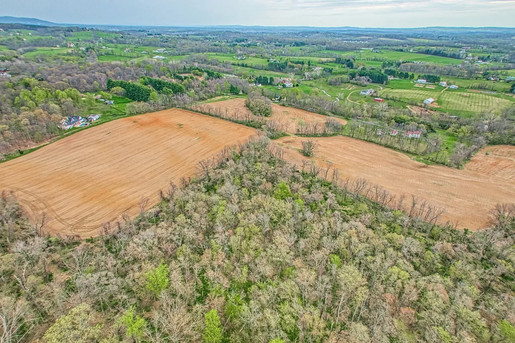 Snickersville Turnpike , Round Hill, VA 20141, Round Hill, Virginia, United States. - Photo 7