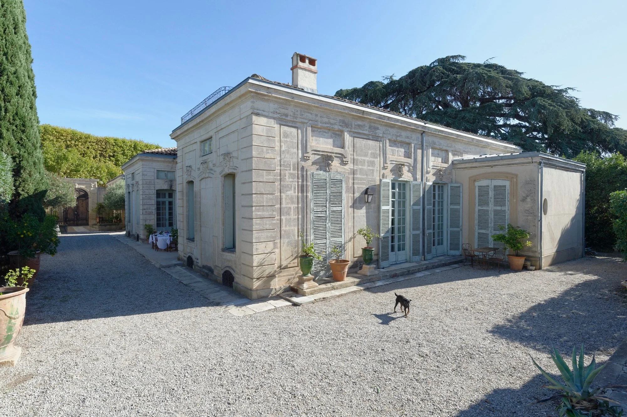 Exterior photo 11
