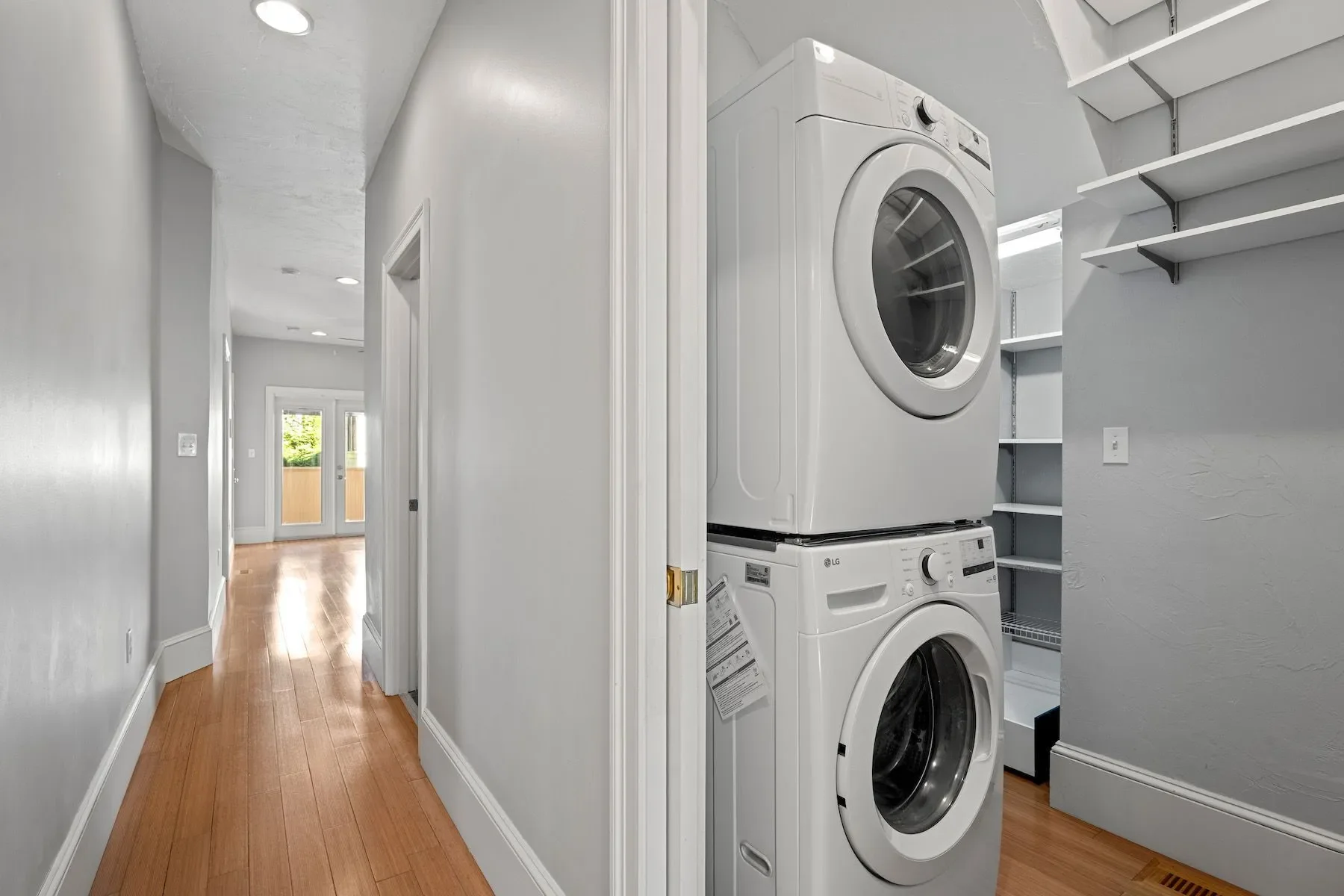 17  York Pl 1, Cambridge, MA 02141, Cambridge, Massachusetts, United States. - Photo 6