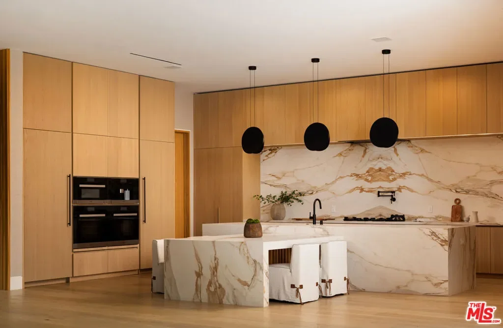 13187 Chalon Road, Los Angeles, California, United States. - Photo 6