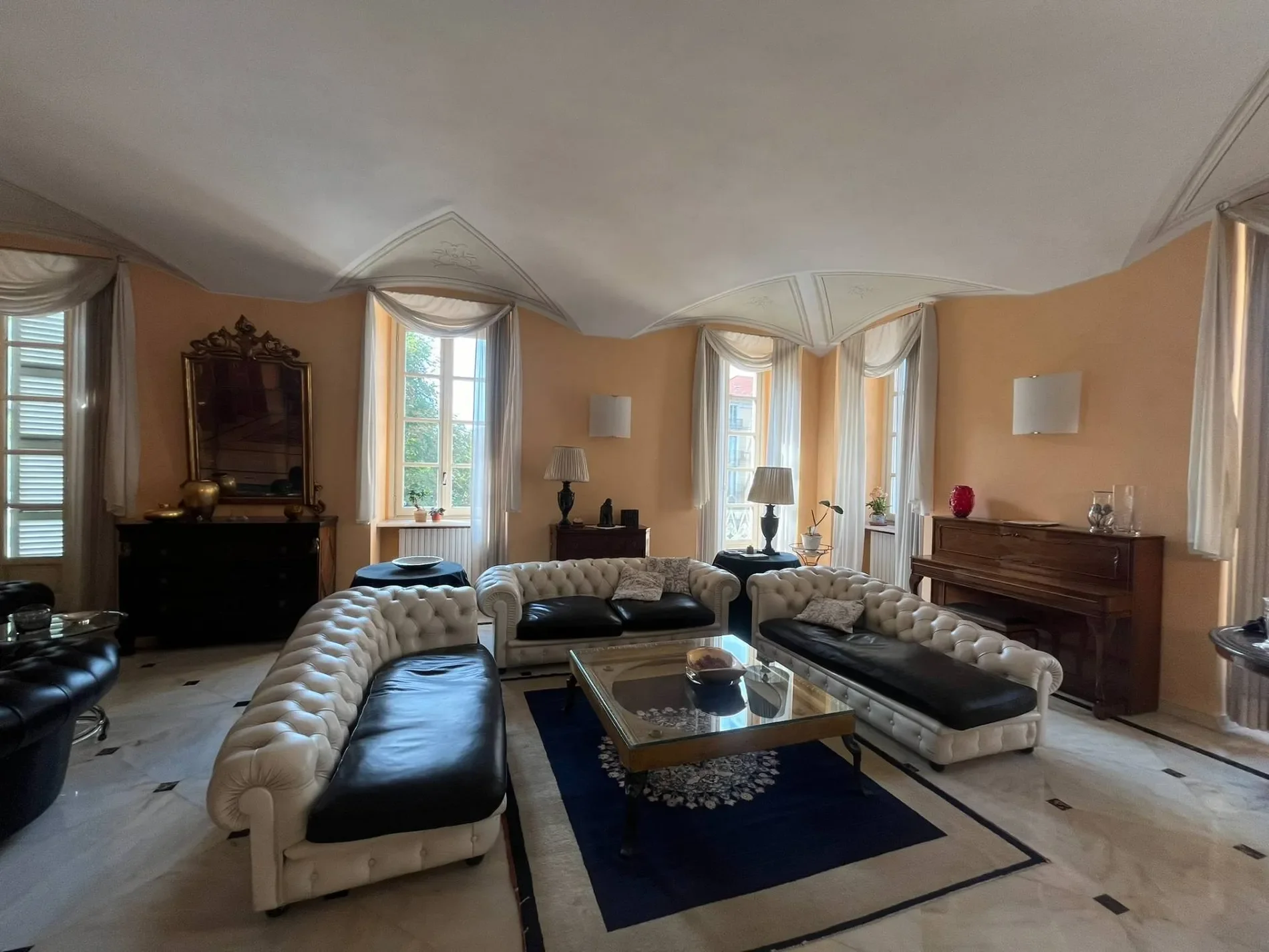 Gallery photo 10