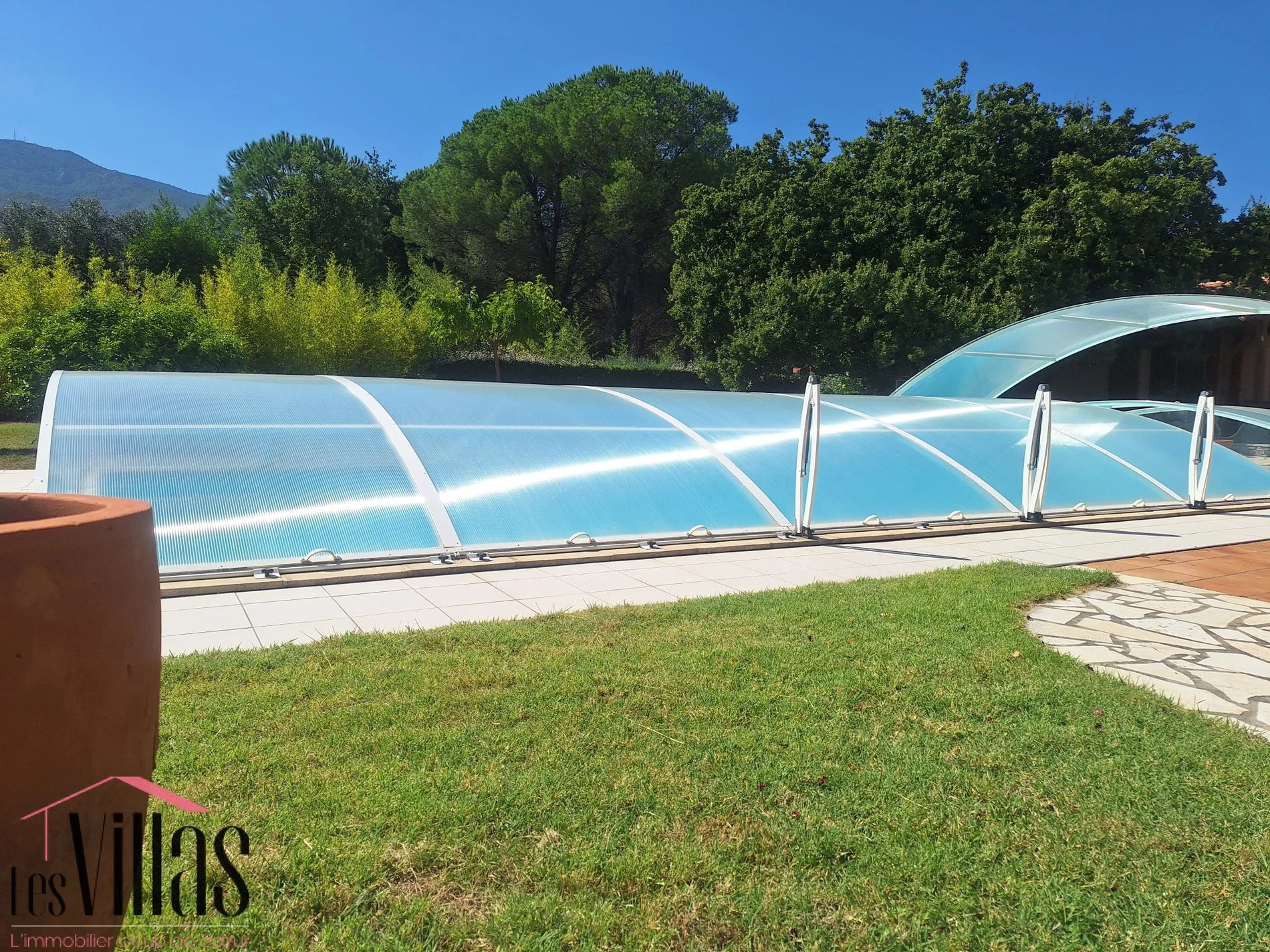 Laroque-des-Albères, Occitanie, France. - Photo 8