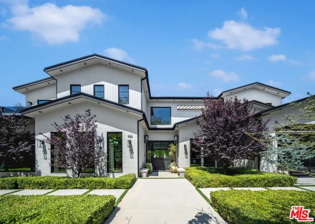 455 N Bundy Drive, Los Angeles, California, United States. - Photo 17