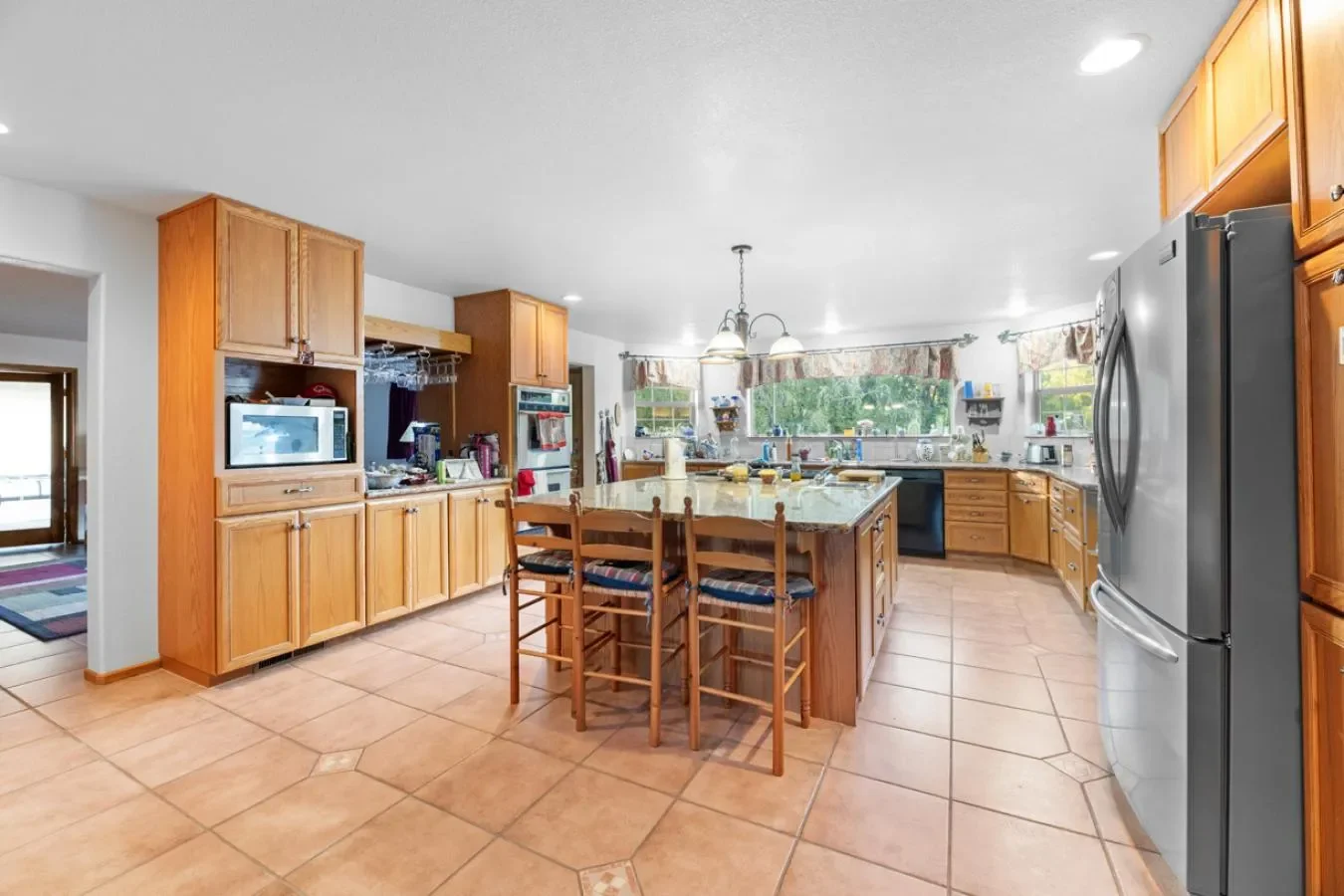 3900 Holland Loop Road, Cave Junction, Oregon, United States. - Photo 32