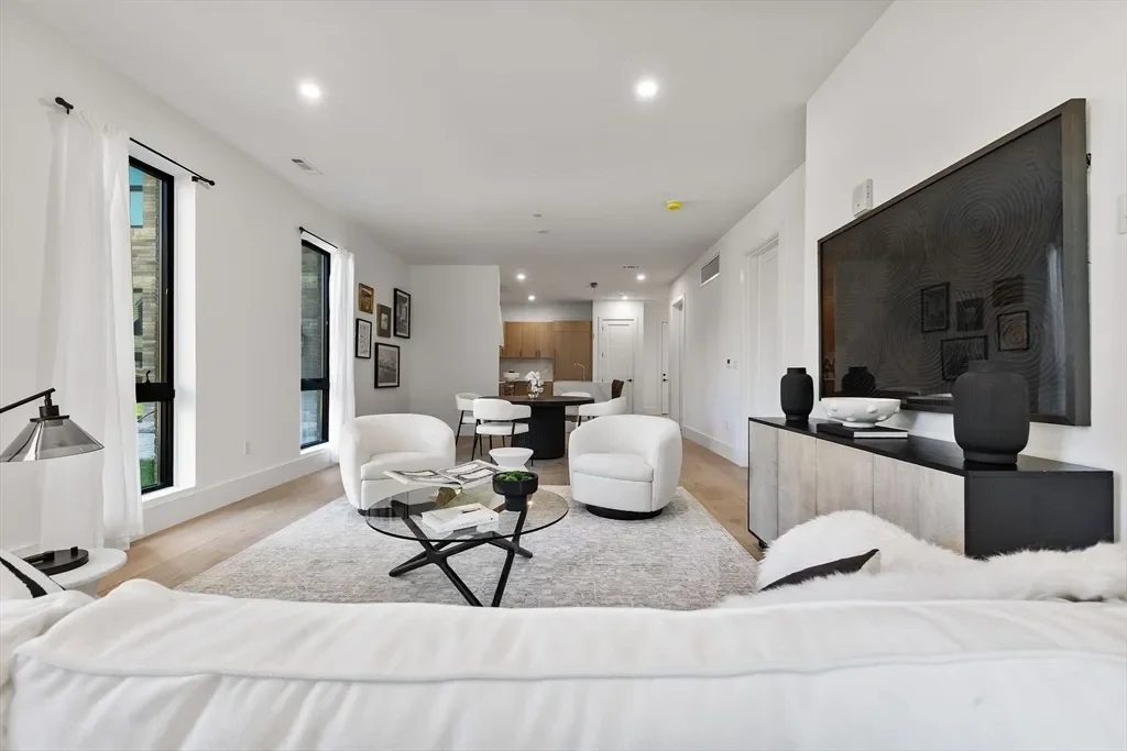 1114 Beacon St., Newton, Massachusetts, United States. - Photo 13
