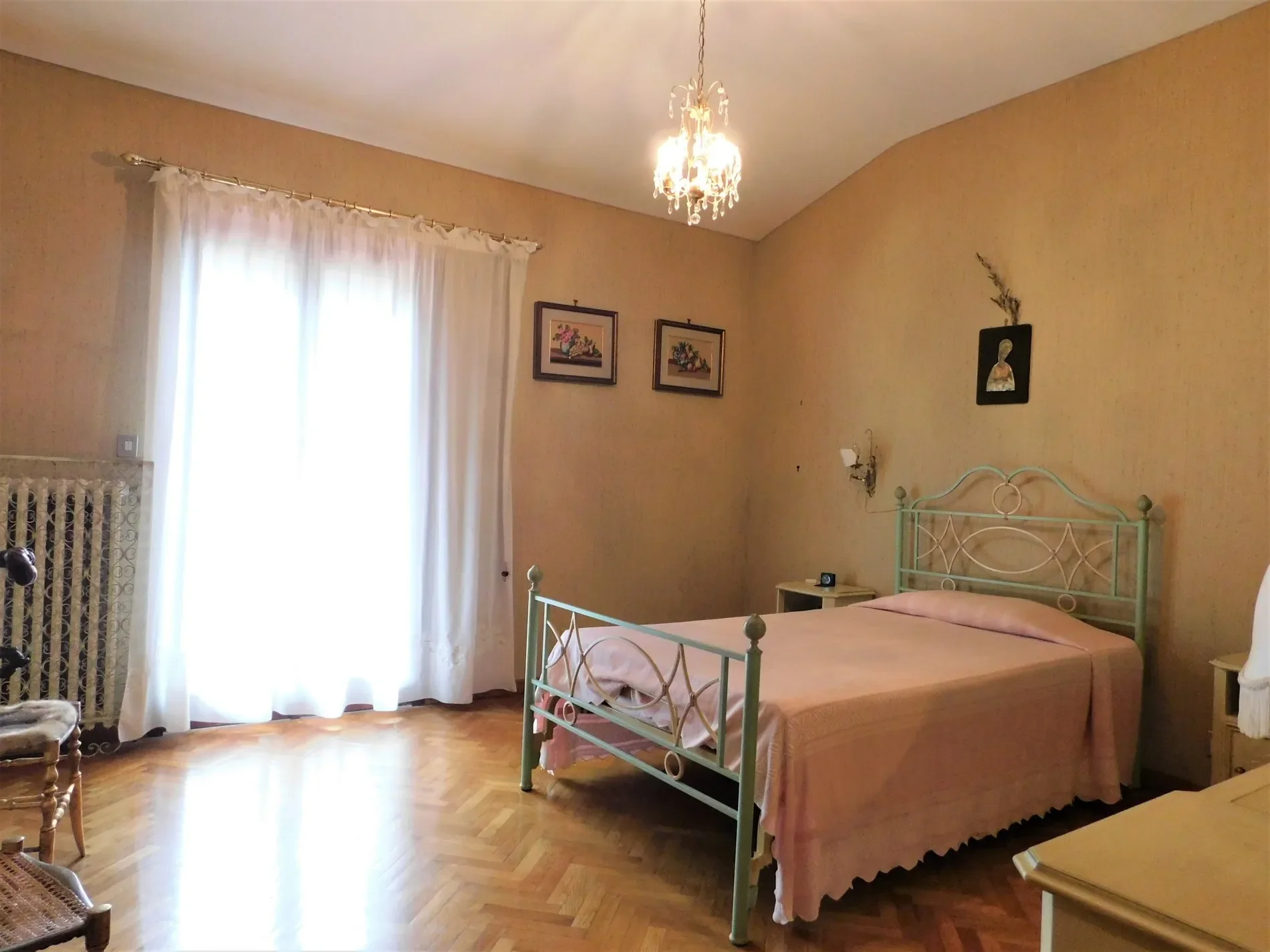 Gallery photo 2
