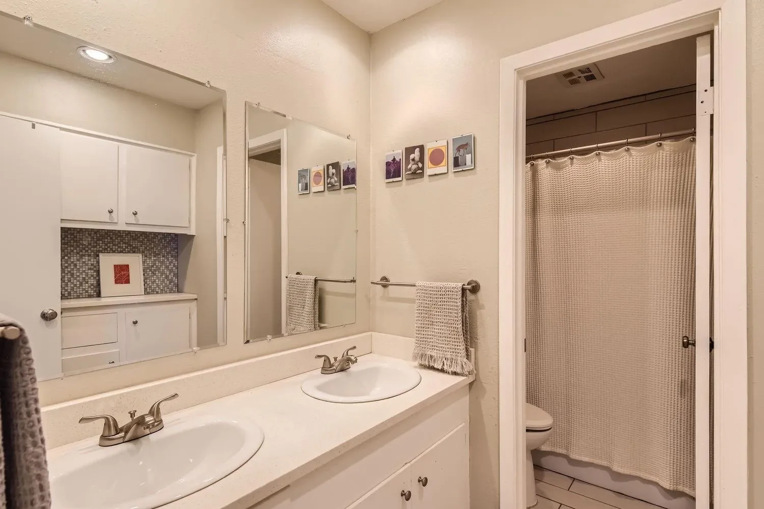 3404 South Oak DR, Austin, Texas, United States. - Photo 11