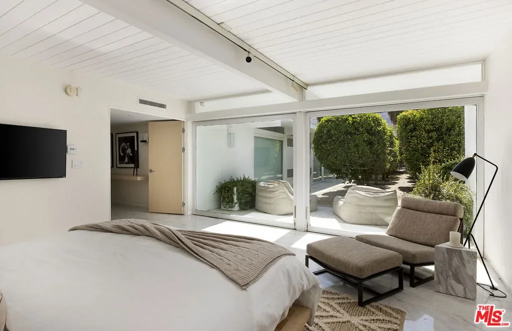 1323 S Driftwood Drive, Palm Springs, California, United States. - Photo 28