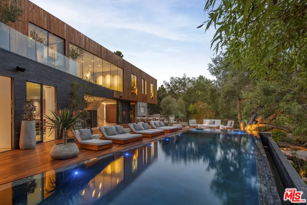 2535 Hutton Drive, Beverly Hills, California, United States. - Photo 30
