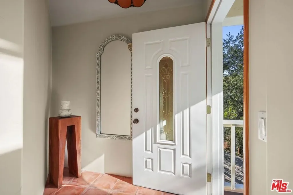 774 Old Topanga Canyon Road, Topanga, California, United States. - Photo 44