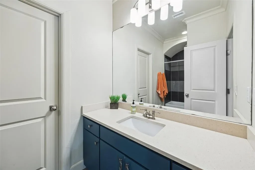 1405 Pecan Hollow Trail, McKinney, Texas, United States. - Photo 26