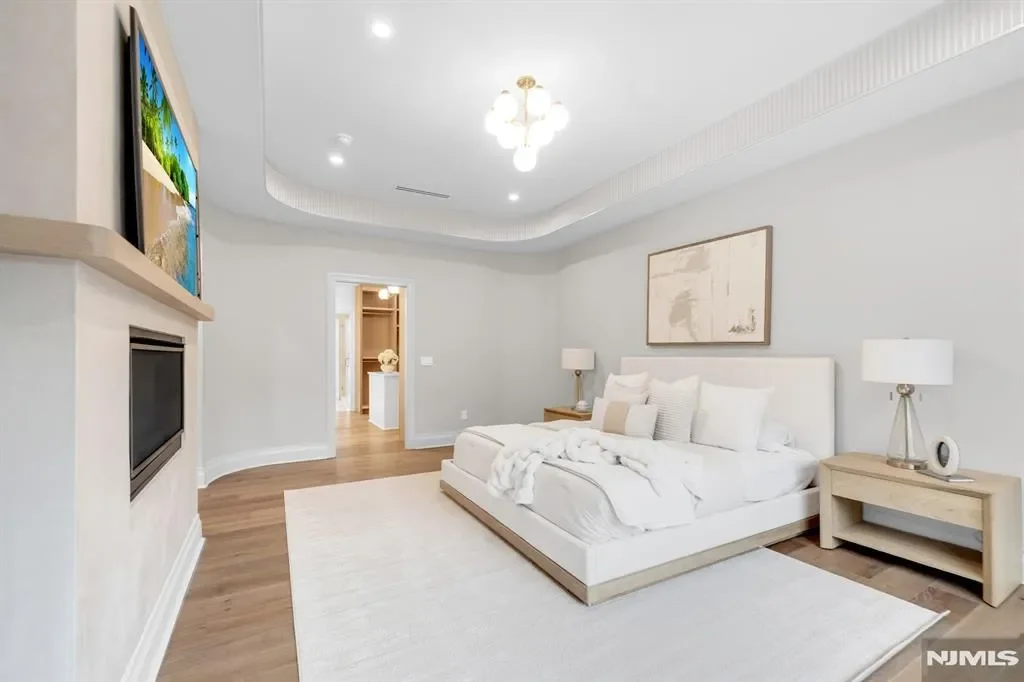 121 Jacquelin Avenue, Ho-Ho-Kus, New Jersey, United States. - Photo 22