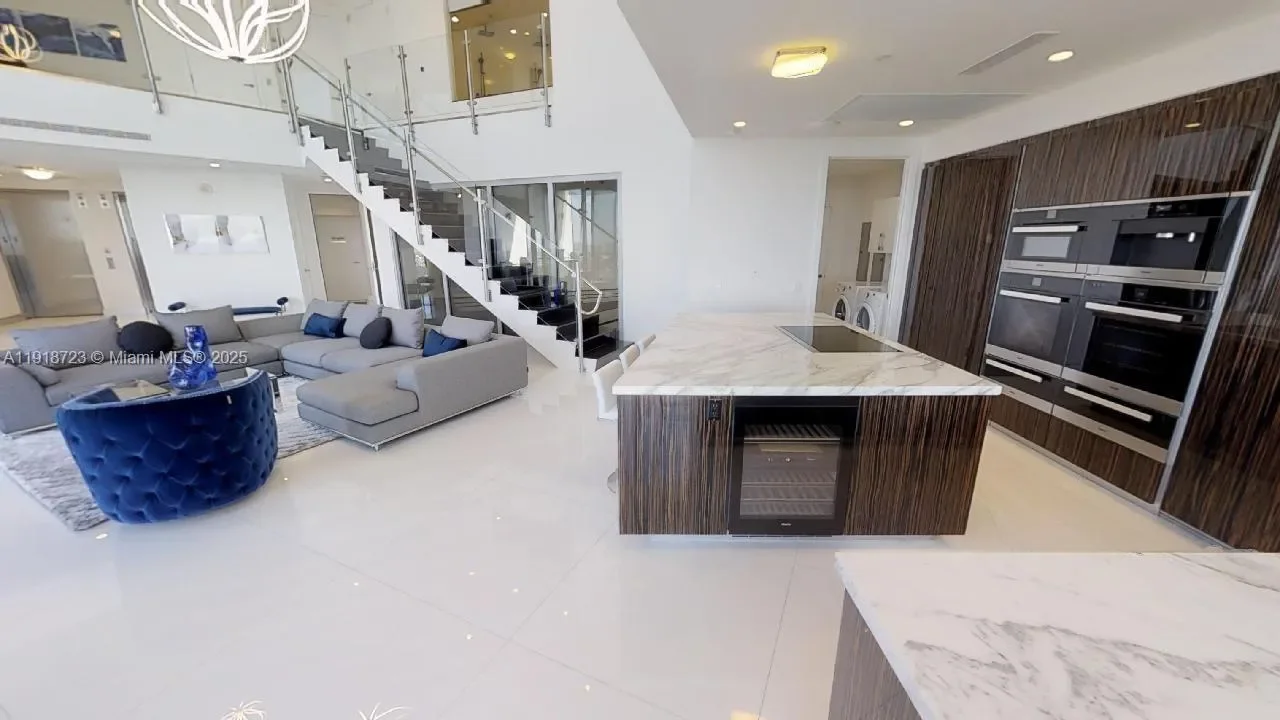 Gallery photo 2