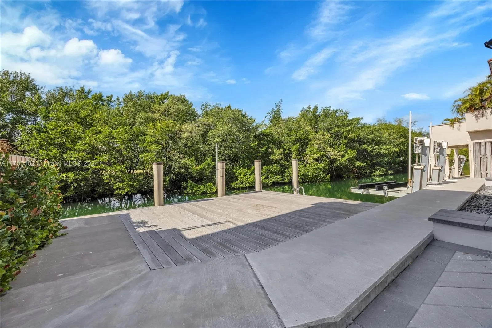 3566 Rockerman Rd, Miami, Florida, United States. - Photo 29