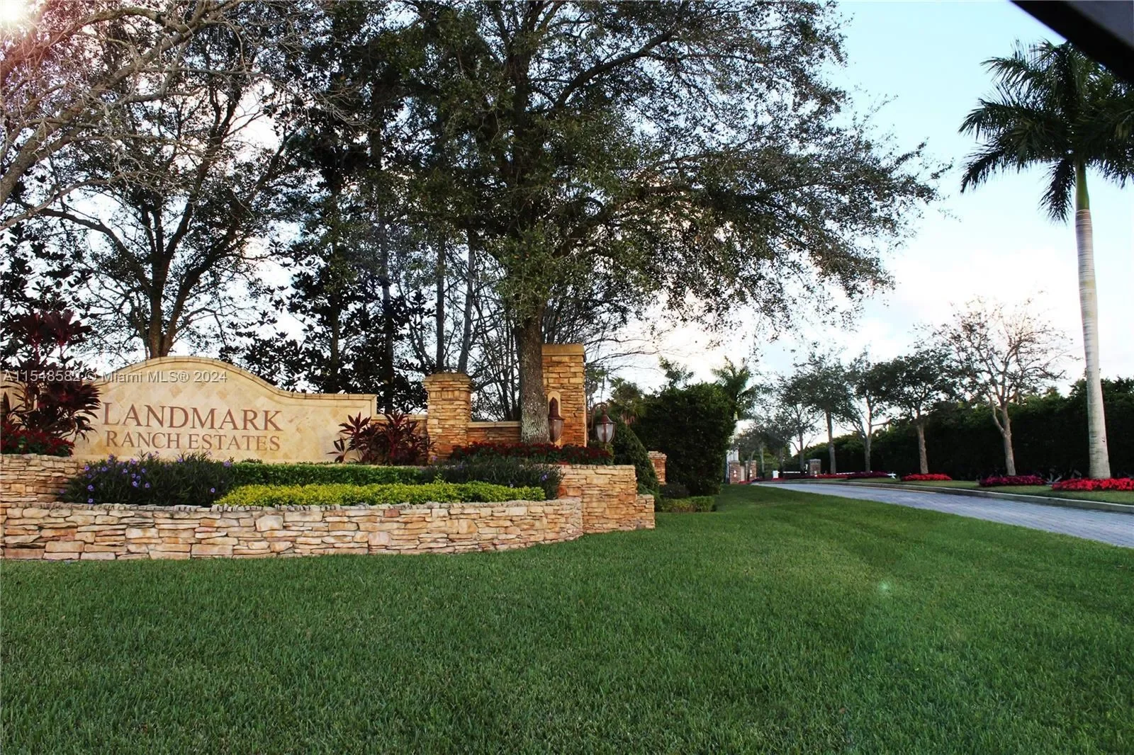16700 Berkshire Ct, Southwest Ranches, Florida, United States. - Photo 23