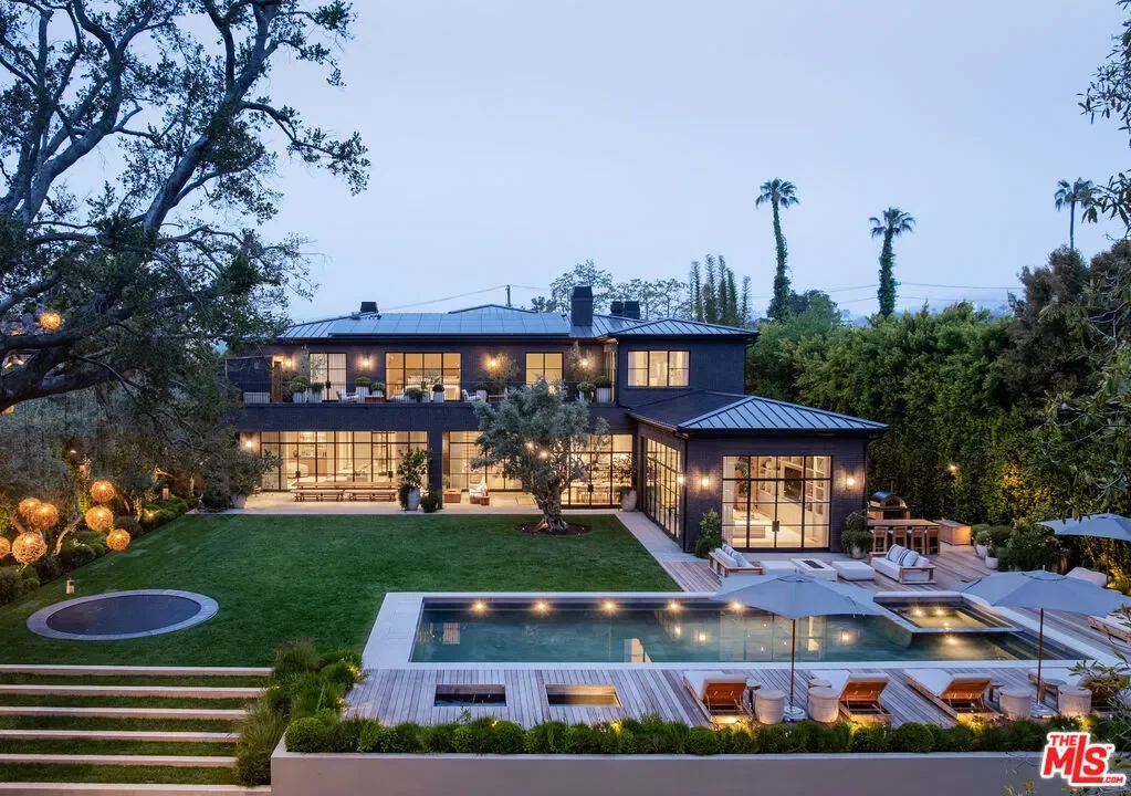 250 S Rockingham Avenue, Los Angeles, California, United States. - Photo 15