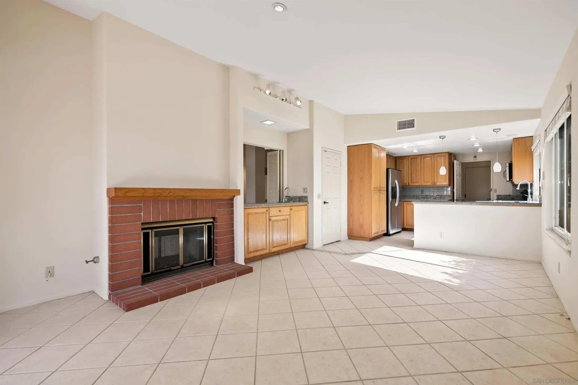 18113 Calle Estepona, San Diego, California, United States. - Photo 11