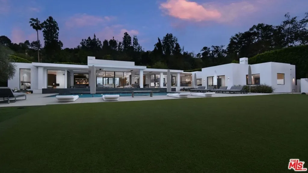 16032 VALLEY VISTA Boulevard, Los Angeles, California, United States. - Photo 13