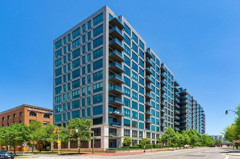 2 Bedrooms Condominium