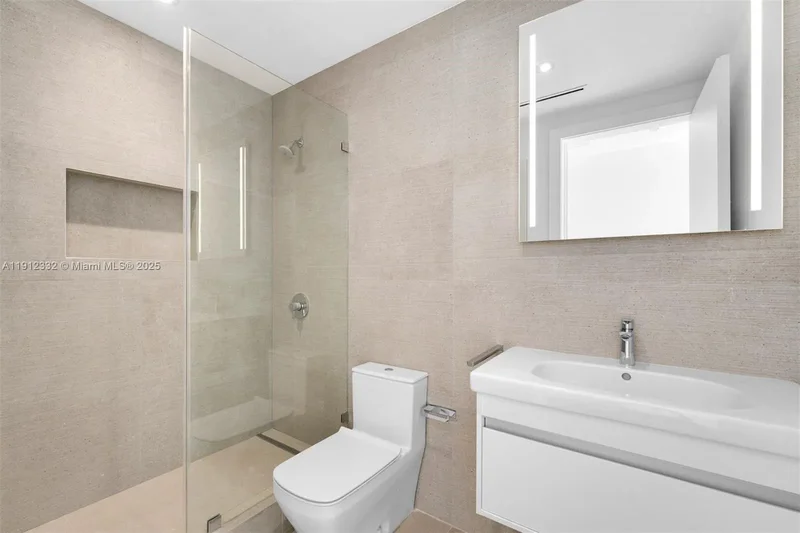 6103 Aqua Ave 504, Miami Beach, Florida, United States. - Photo 24