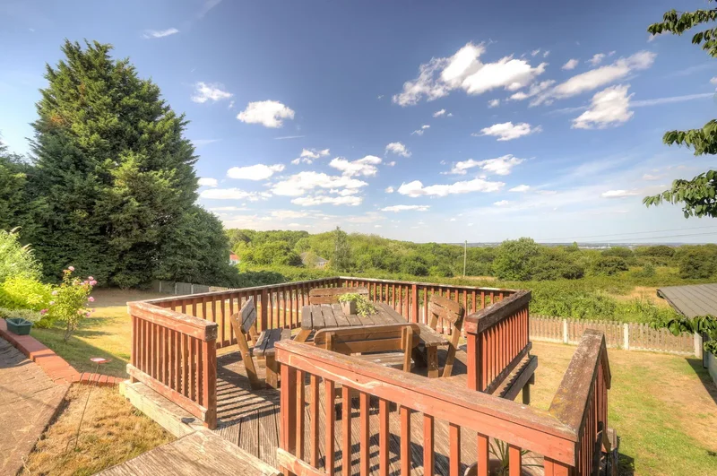 Homestead Drive, Basildon, Langdon Hills, England, United Kingdom. - Photo 8