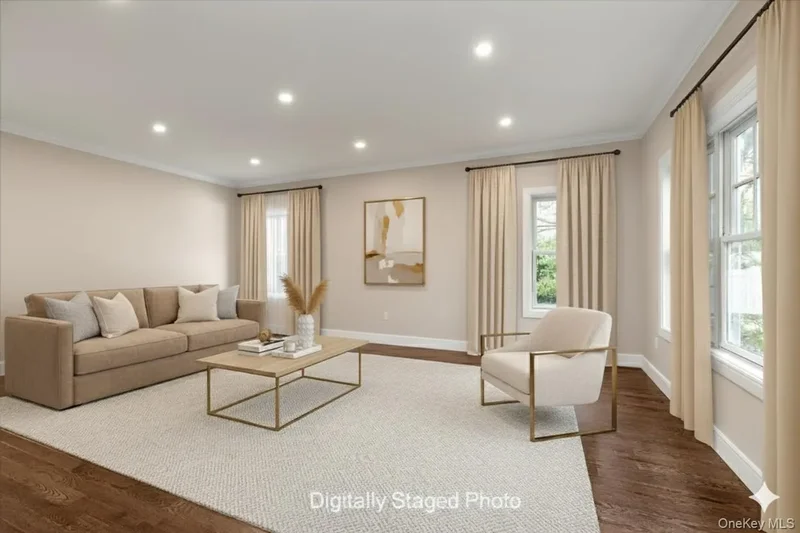 34 Calumet Drive, Huntington Station, New York, United States. - Photo 2