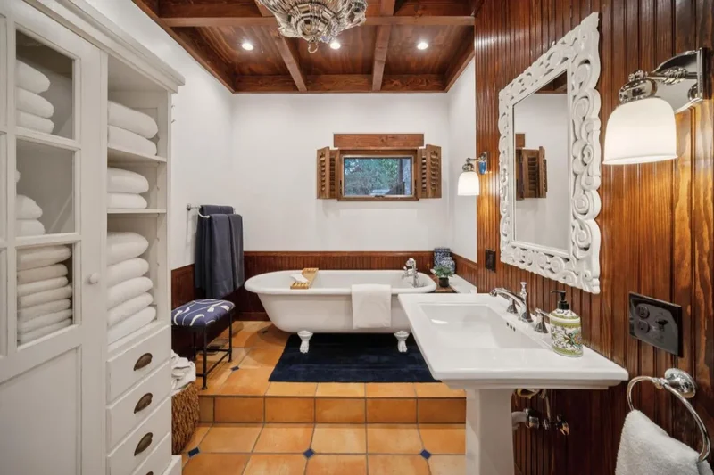 25200 Loma Prieta Avenue, Los Gatos, California, United States. - Photo 18