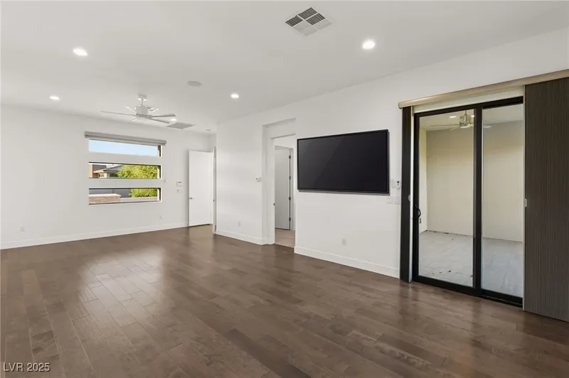 15 Gemstar Lane, Las Vegas, Nevada, United States. - Photo 55