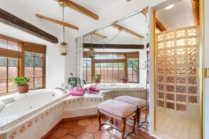 61 Calle San Martin , Santa Fe, NM 87506, Santa Fe, New Mexico, United States. - Photo 53