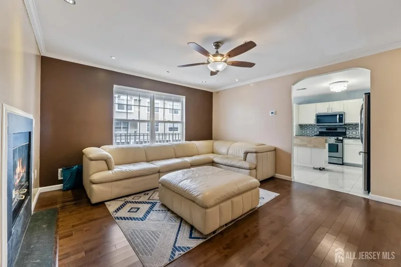 2 Guisborough Way, Edison, NJ 08820, Metuchen, New Jersey, United States. - Photo 11