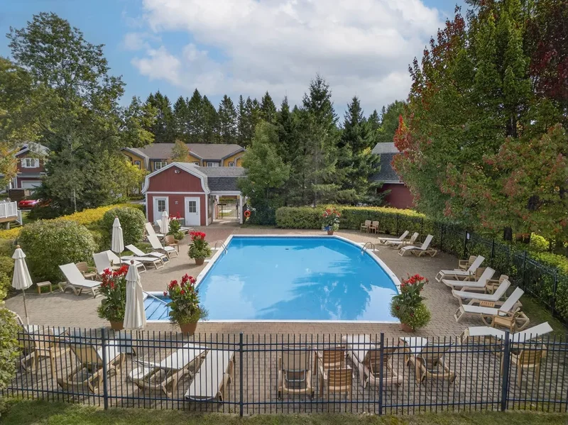 233 Allée Boréalis, Mont-Tremblant, Quebec, Canada. - Photo 10