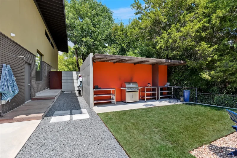 10752 Wyatt Circle, Dallas, TX 75218, Dallas, Texas, United States. - Photo 24
